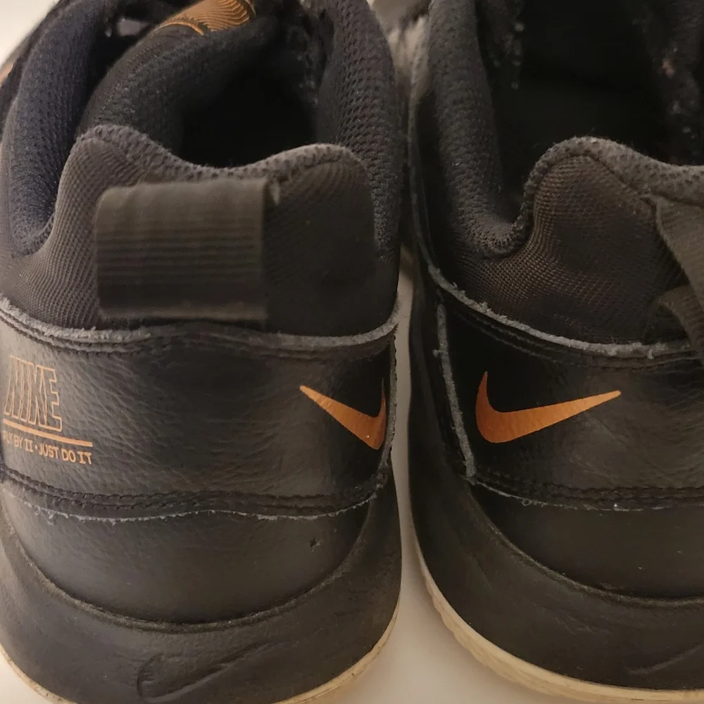 Nike Flyby II Sneakers sz. 7 - Picture 6 of 7